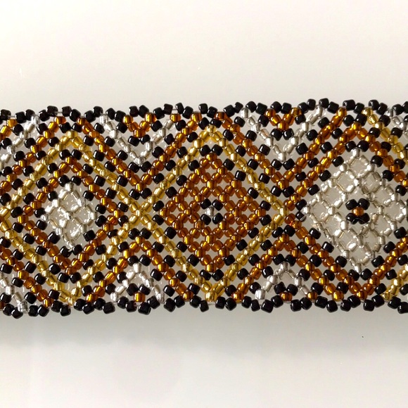 Diamond Beaded Bracelet - Picture 2 of 6